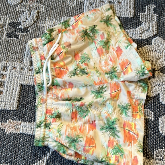 Forever 21 board shorts size small palm trees - Picture 10 of 10